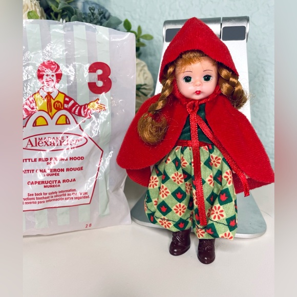 Madame Alexander Little Red Riding Hood McDonald’s Doll - Picture 2 of 2